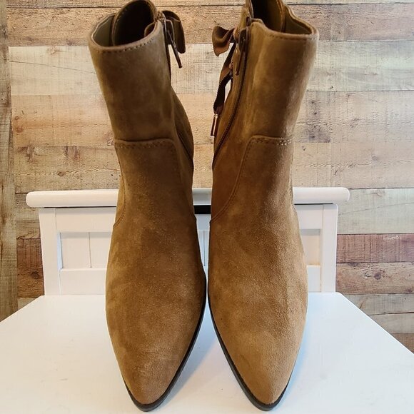 BELLA VITA COGNAC BOOTIES SIZE 6.5 - Picture 3 of 9